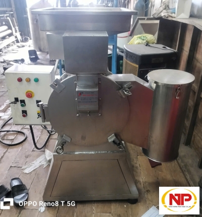 Máy Nghiền Công Suất Lớn Cho Nhà Xưởng Công Nghiệp